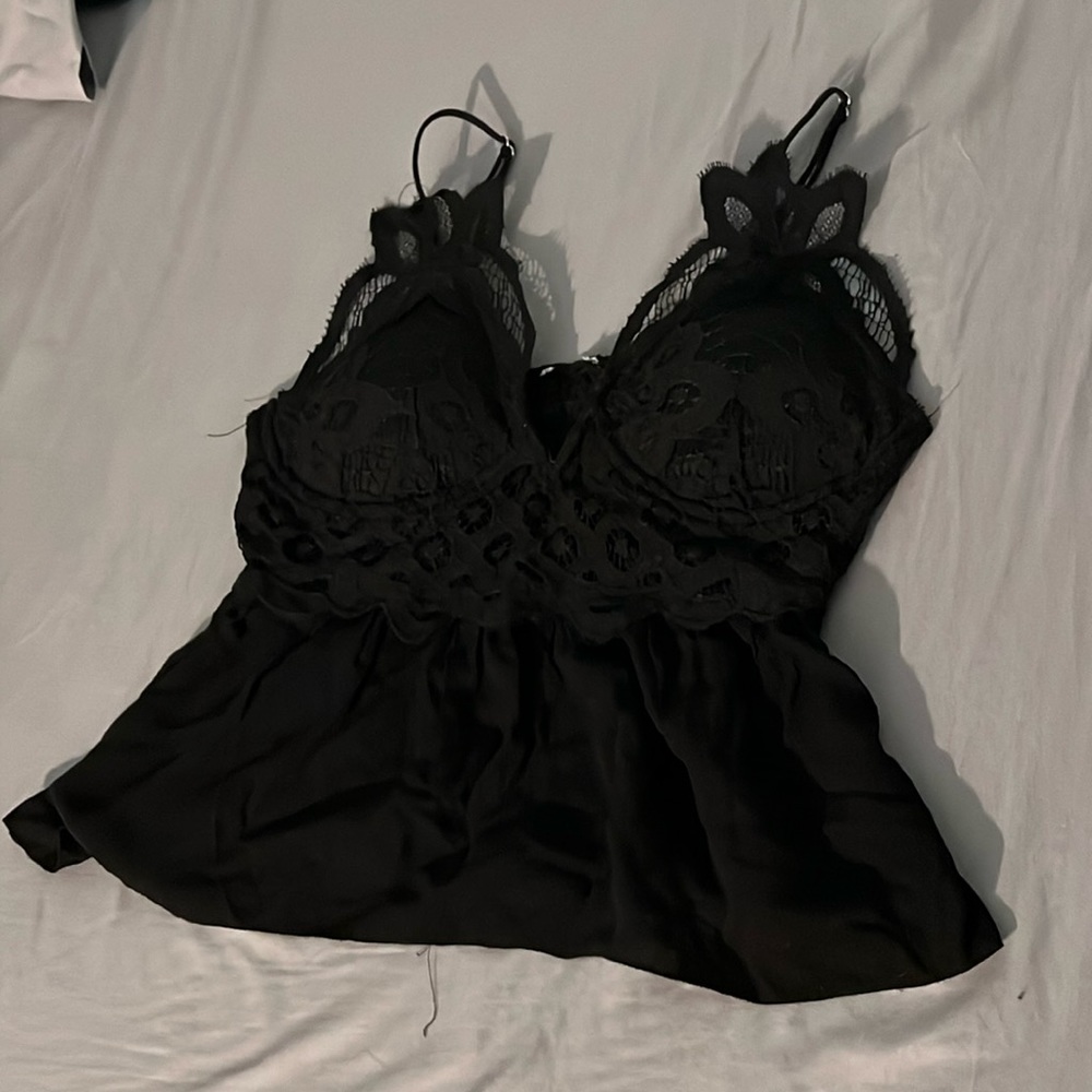 Bought this last year but it never fit. It is a size large.